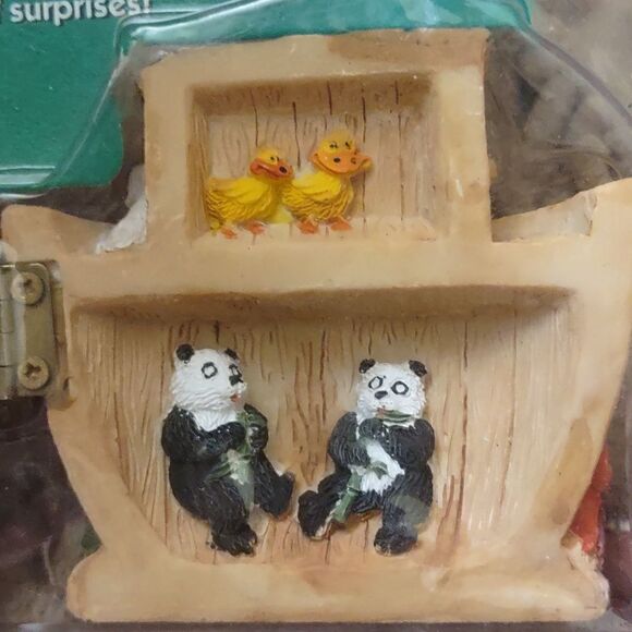 New Holiday Traditions Noah's Ark‎ with Animals Elephants Pandas Nursery Decor - Picture 3 of 5